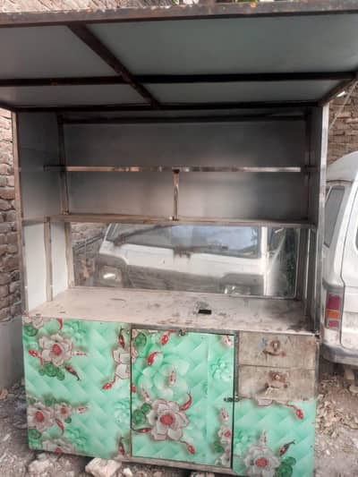 shawarma counter