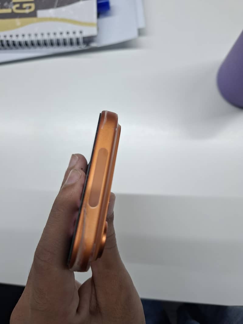 Apple iPhone 17 Pro Max 3