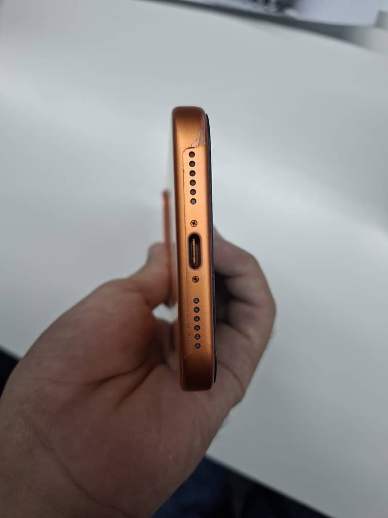 Apple iPhone 17 Pro Max 5