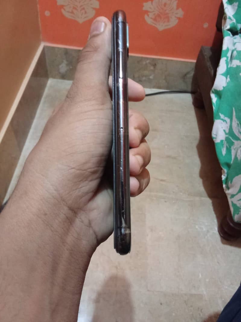 Apple iPhone X 1