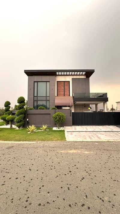 1-Kanal Luxury Corner Bungalow for Sale | Fully Furnished with 5 Spacious Bedrooms