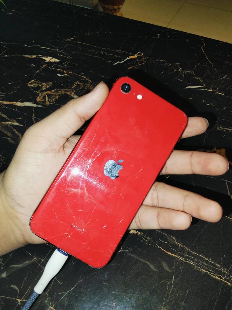 Apple iPhone SE 6