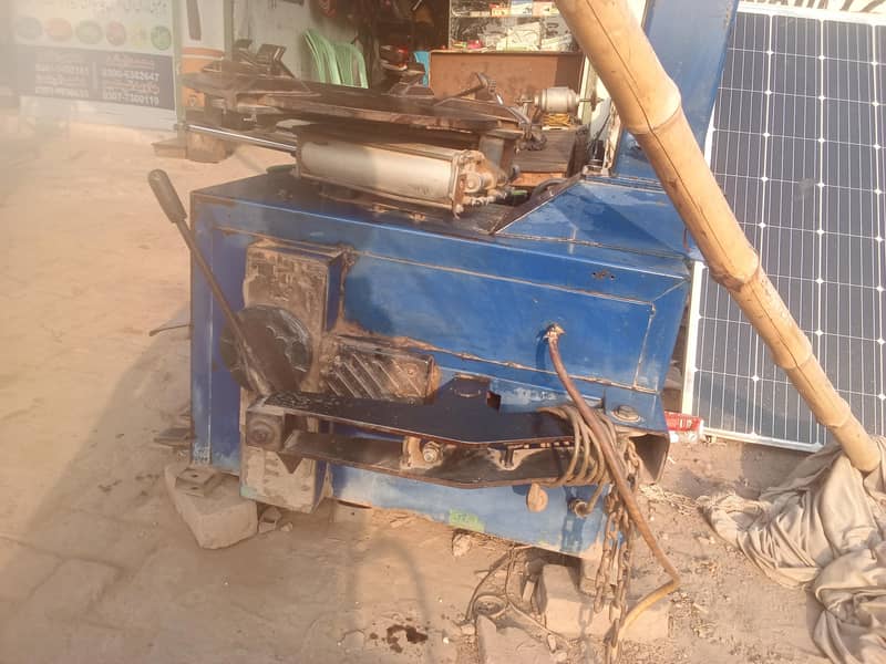 tyre changer   2000v 1