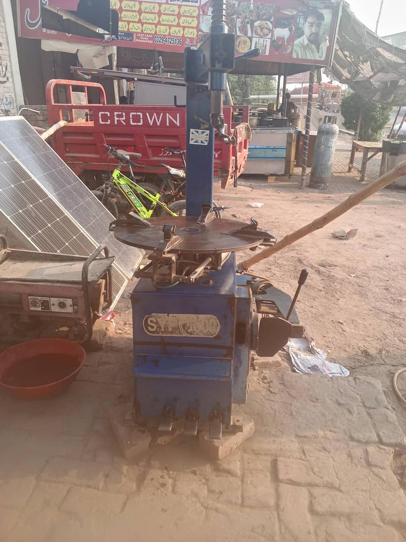 tyre changer   2000v 8