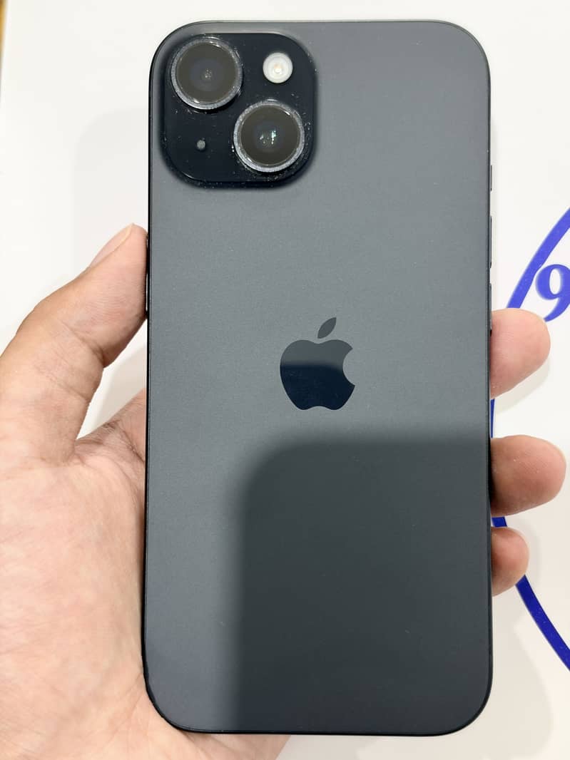 Apple iPhone 15 2