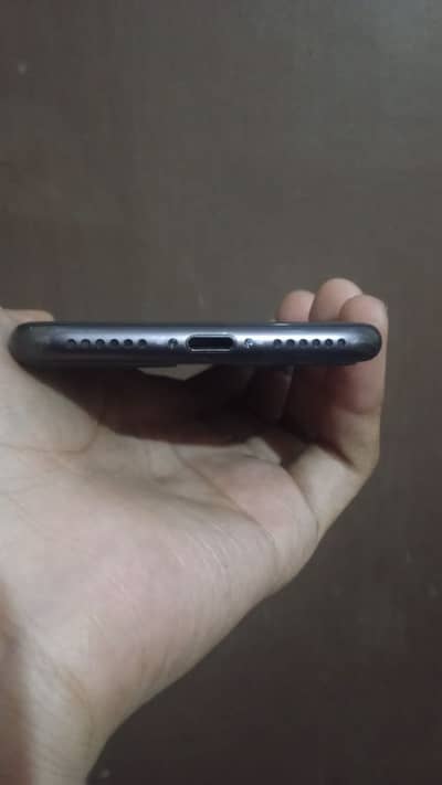 Apple iPhone SE