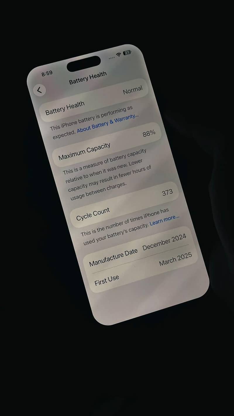 Apple iPhone 16 Pro Max 0