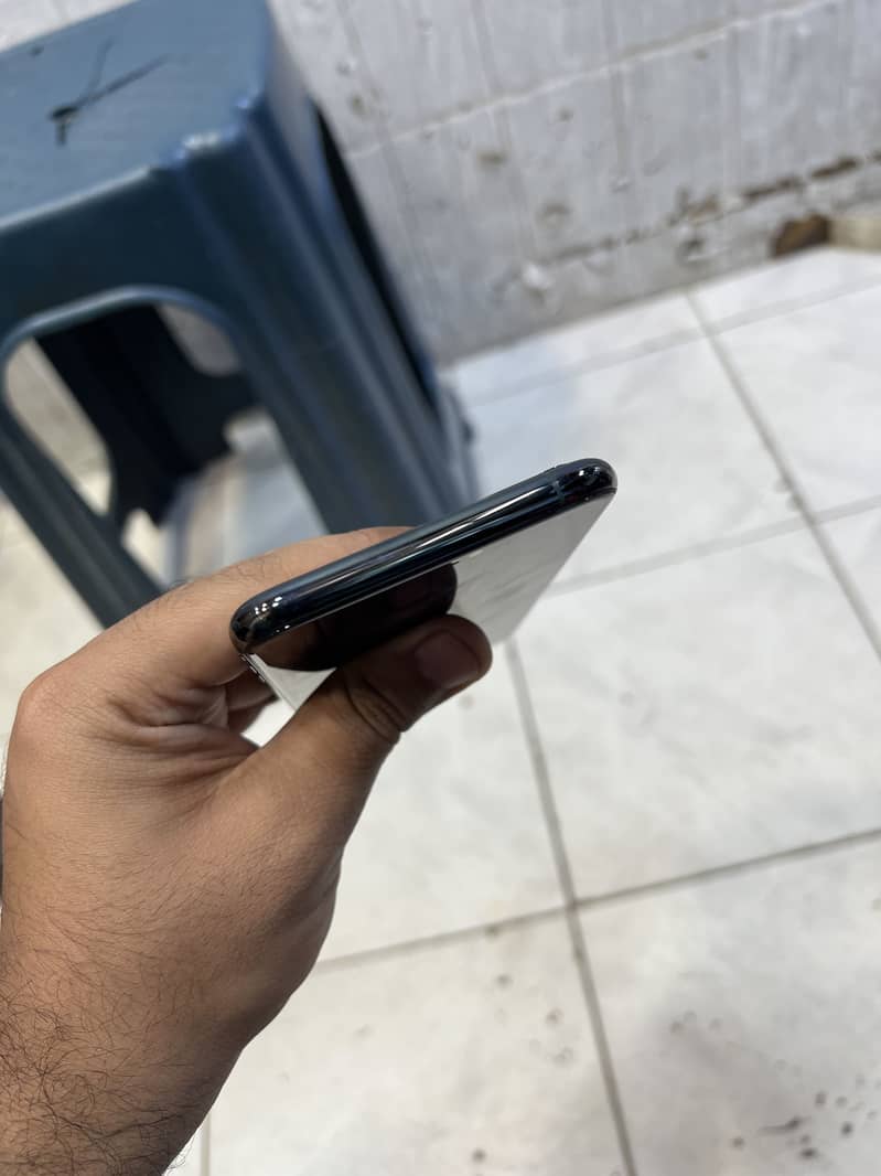 Apple iPhone 11 Pro Max 1