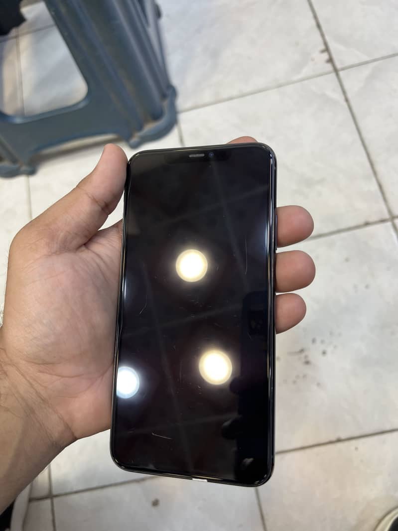 Apple iPhone 11 Pro Max 5