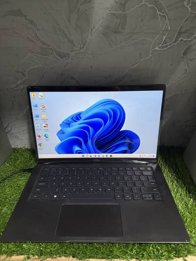 Dell Latitude 7430 (i5 12th Gen) (8/256) 10 Cores 12 Logical Processor