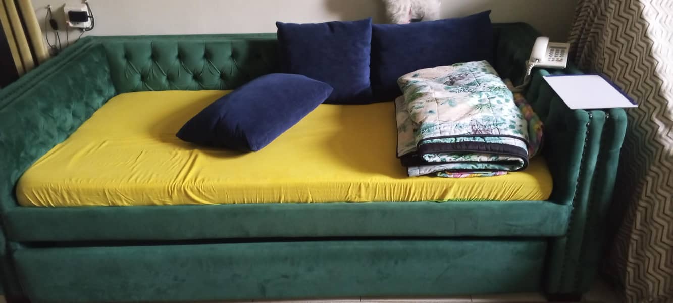 sofa comebed 0