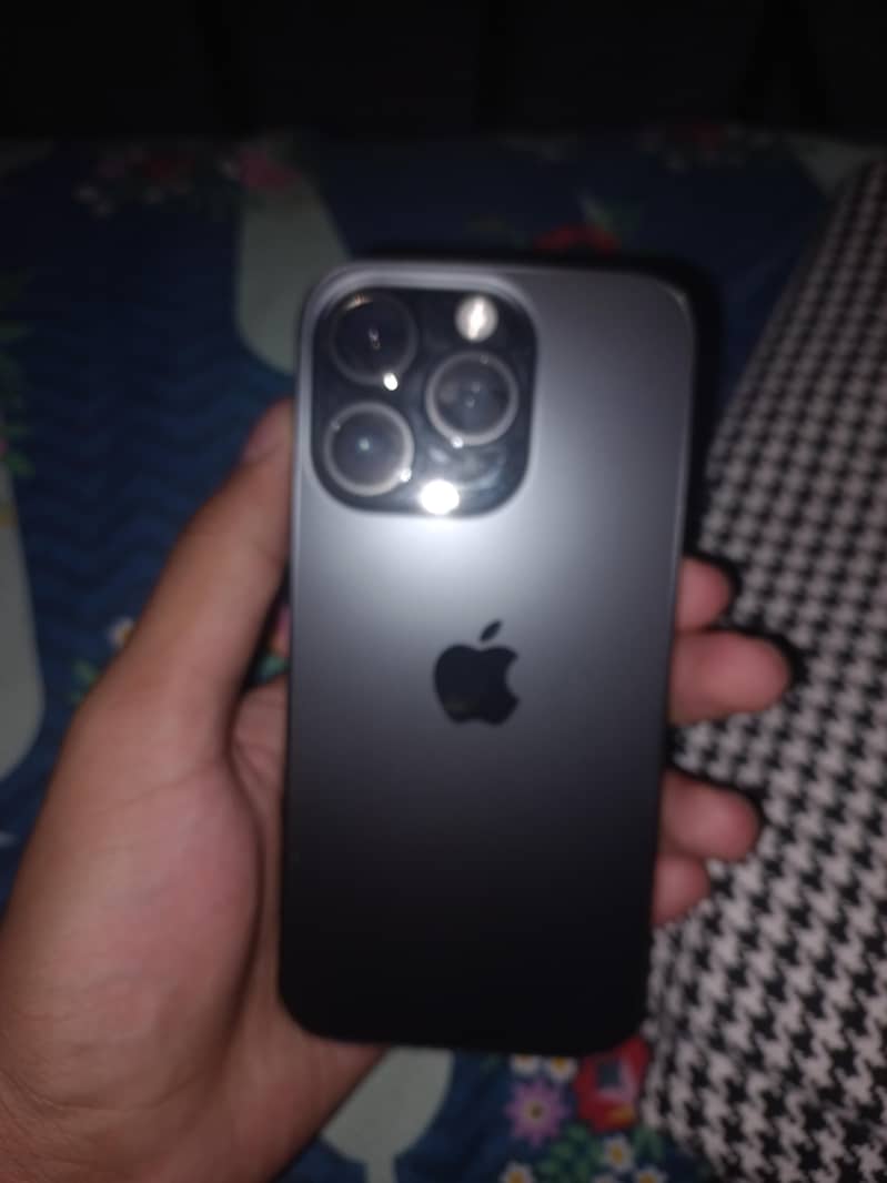iphone 16 pro 0