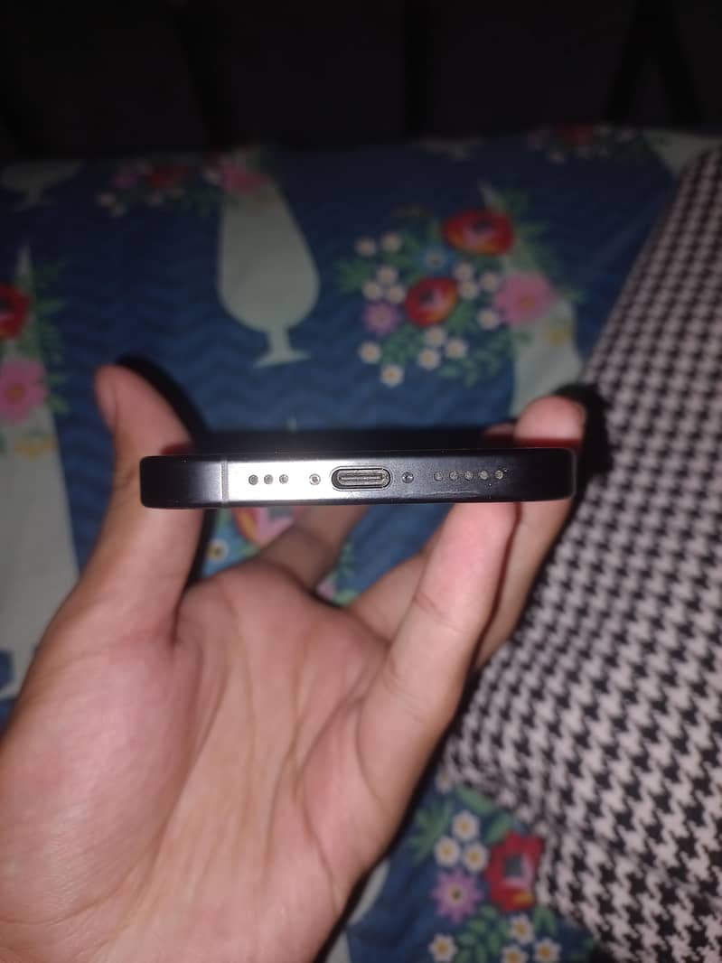 iphone 16 pro 2