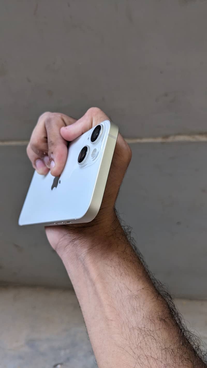 Apple iPhone 14 5