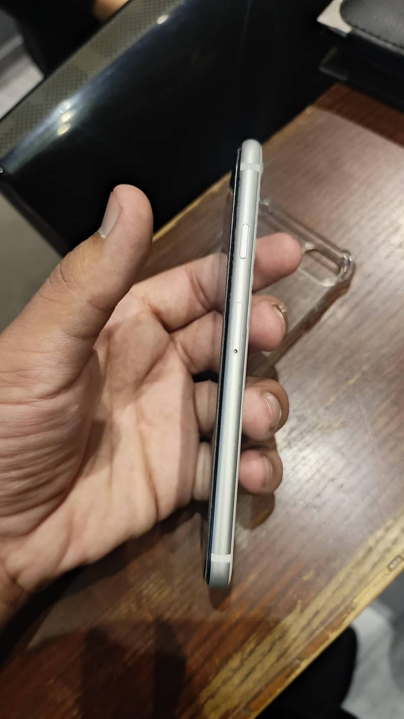 iphone se 2020 5
