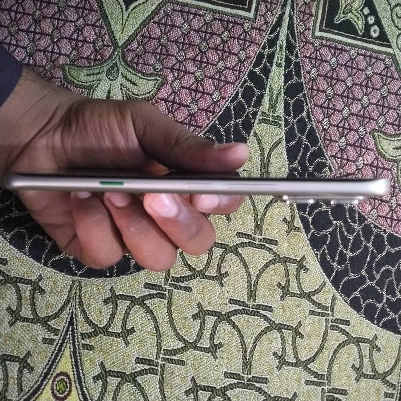 Infinix note edge 3