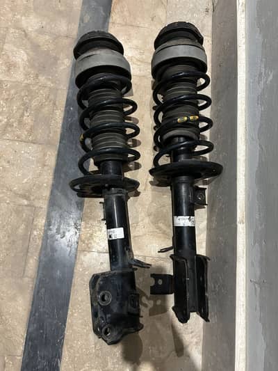 Suzuki ciaz shocks front