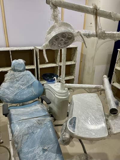 Complete Modern Dental chair unit with LED light and delivery tray