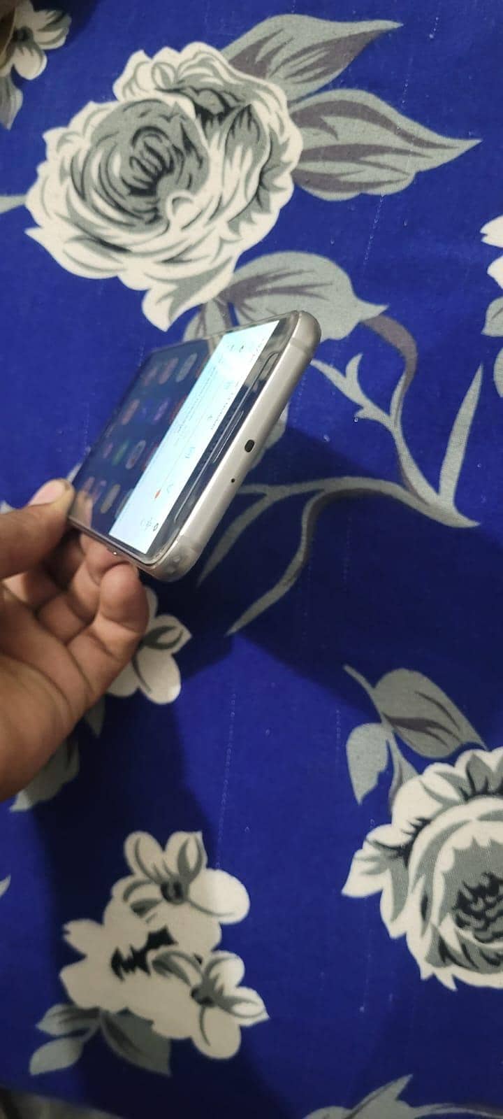 Samsung Mobile S6 3