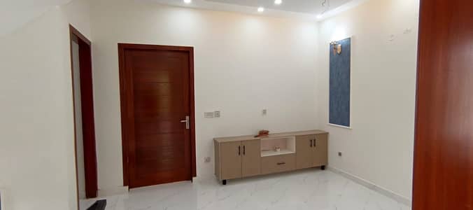 8 marla independent House For rent