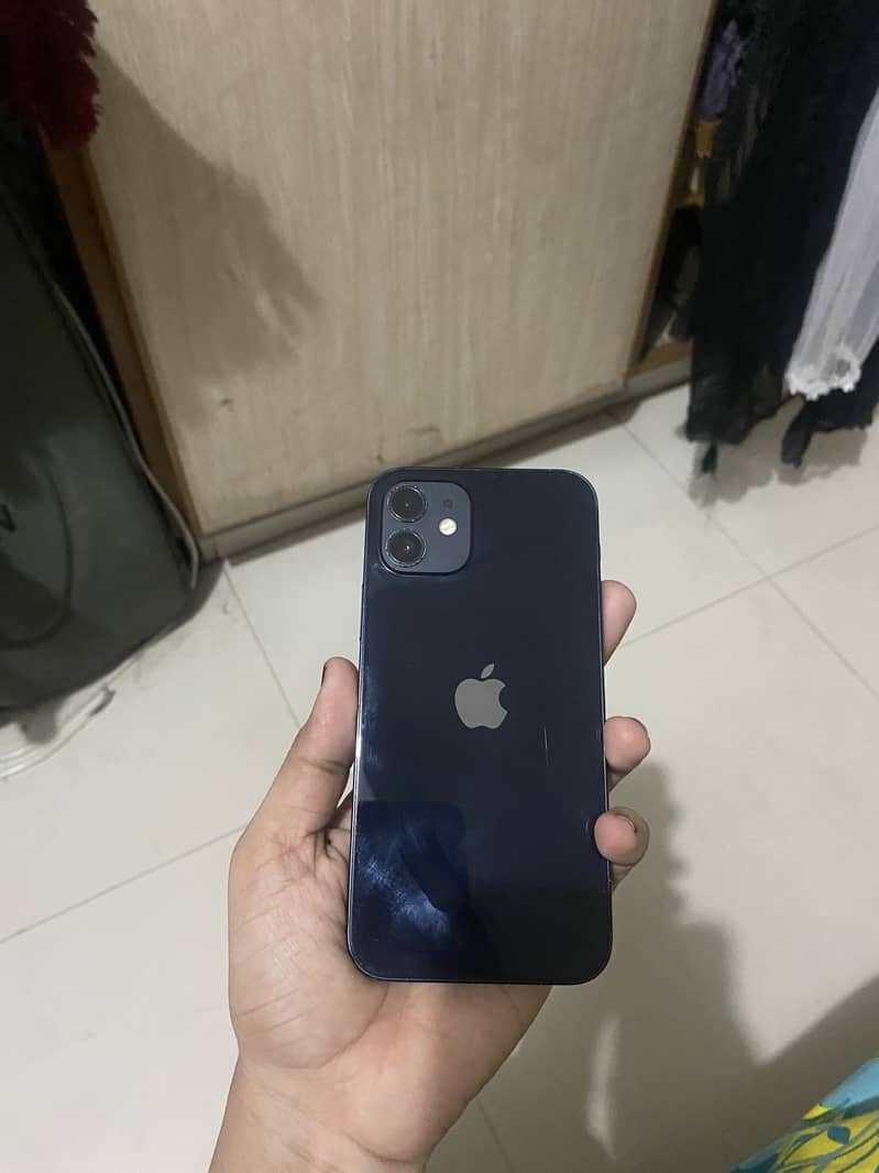 Apple iPhone 12 3