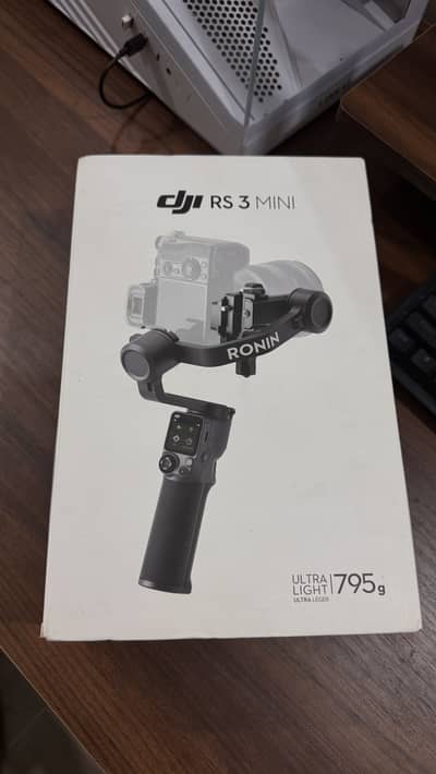 DJI RS3 Mini Gimbal With Box and accessories