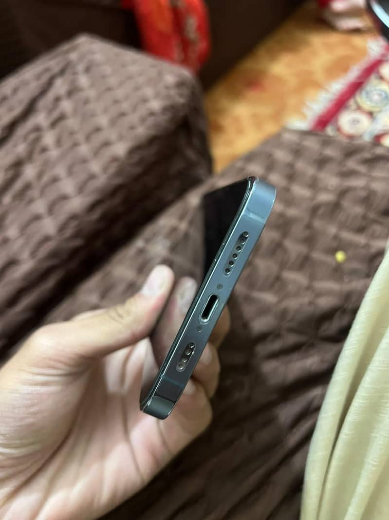 Apple iPhone 13 Pro Max 5