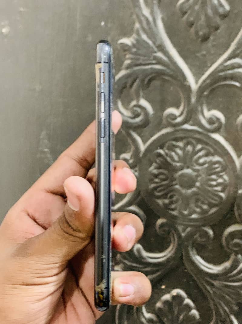 Apple iPhone X 1