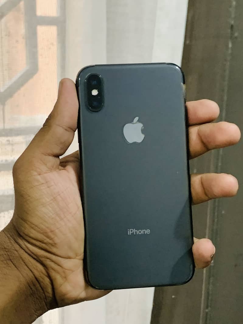 Apple iPhone X 4