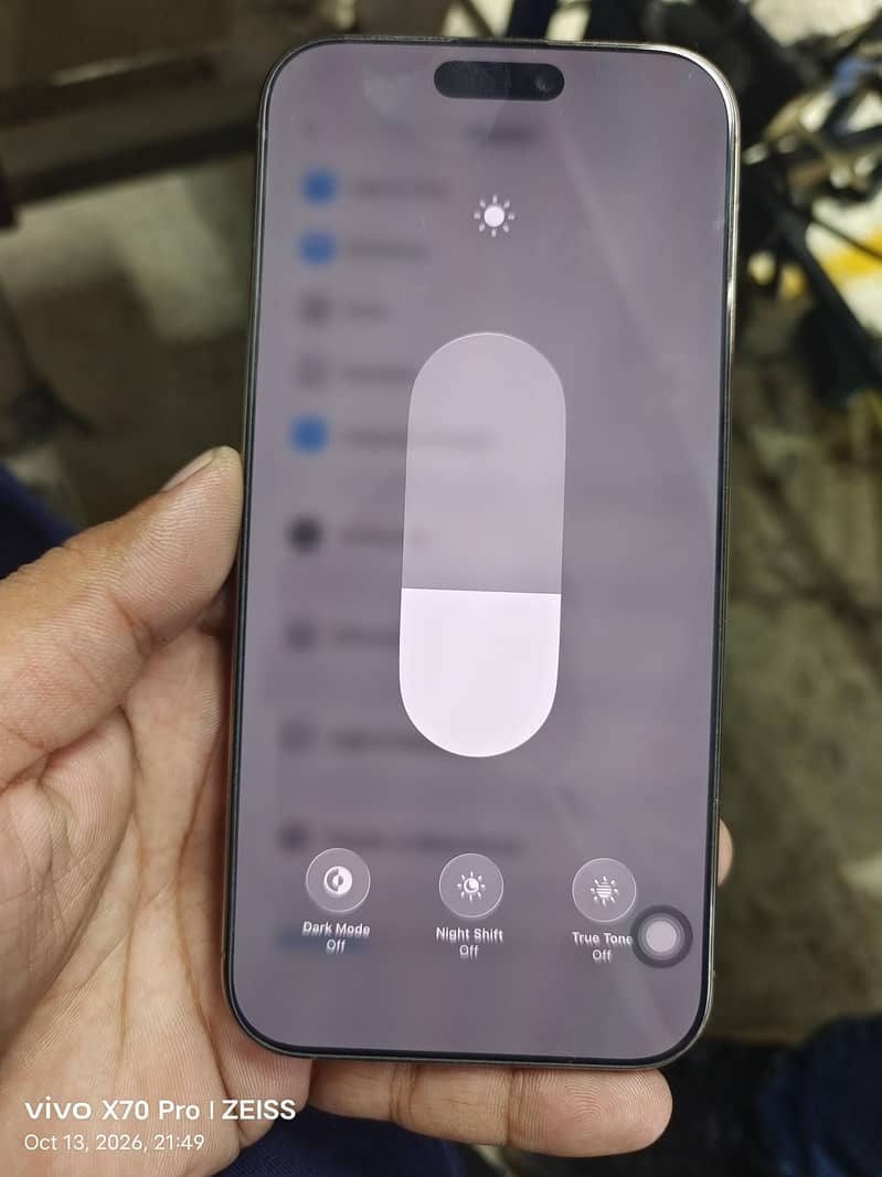 Apple iPhone 16 Pro Max 7
