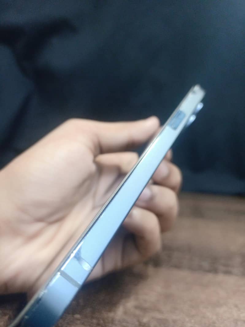 Apple iPhone 12 Pro Max 3