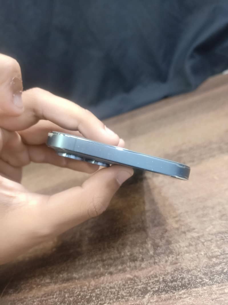 Apple iPhone 12 Pro Max 4