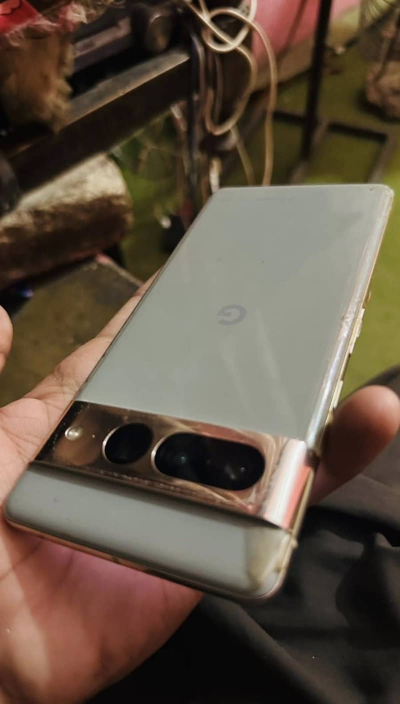 Google Pixel 7 Pro 9