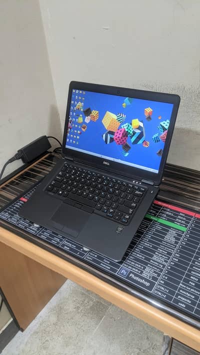 Dell core i7 5th generation 12 gb ram / 120 ssd . . . windows 11