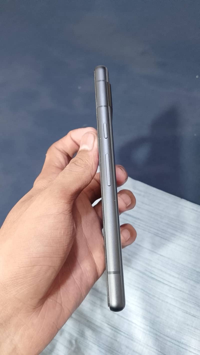 Google Pixel 7a 4