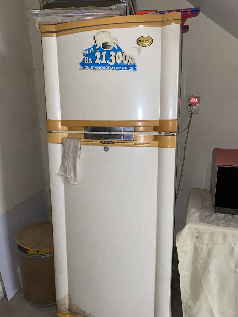 Waves old model Refrigerator 2