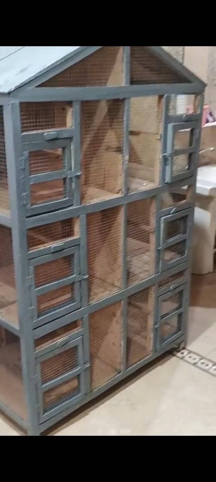cage  . 4