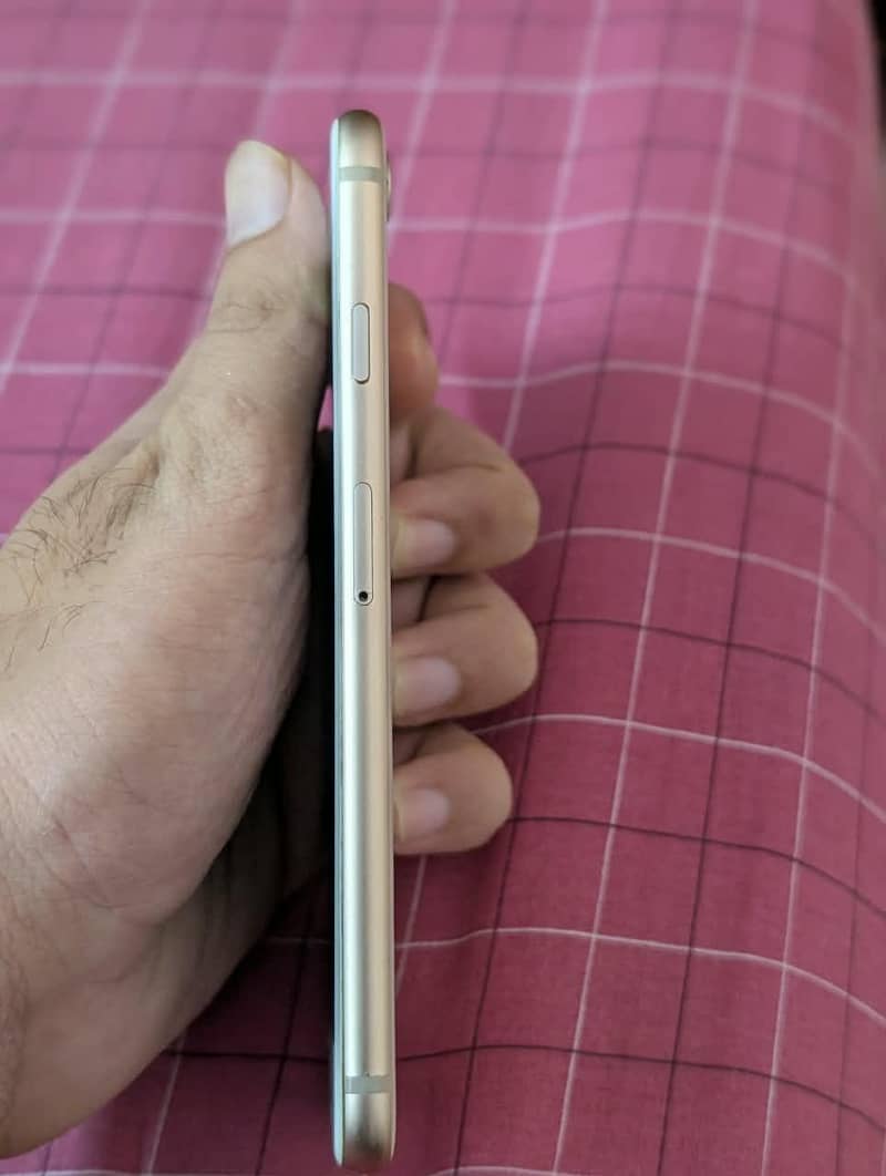 Apple iPhone 8 2