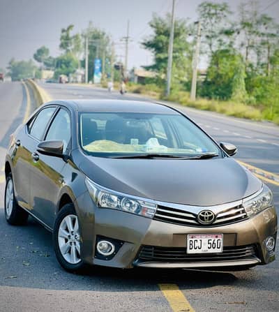 Toyota  Corolla Altis 1.8 2014 6Speed Manual