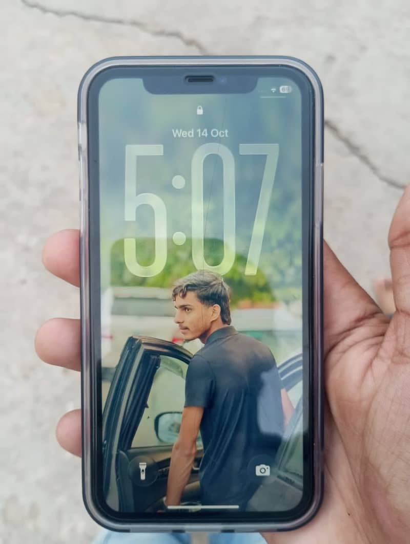 Apple iPhone 11 0