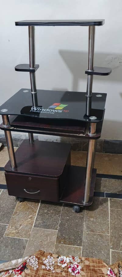 computer table with