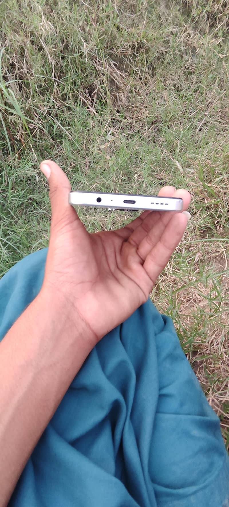 OPPO A6c 3