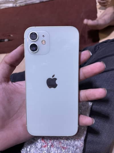 Apple iPhone 12