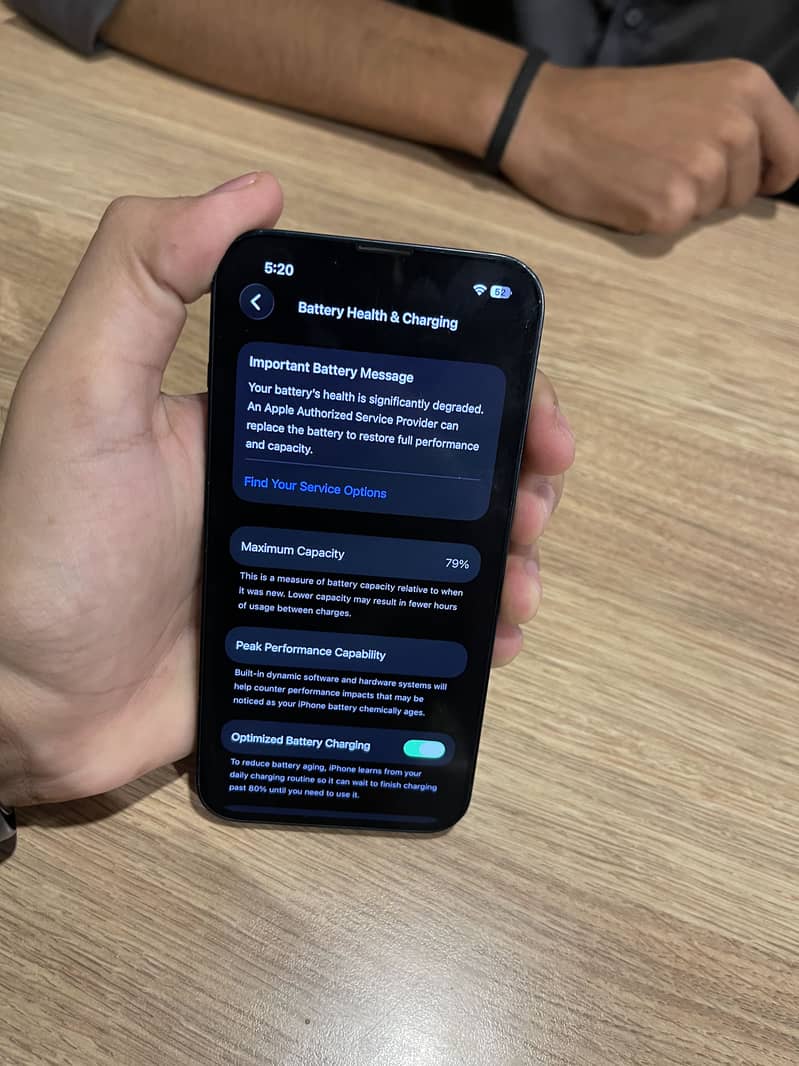Apple iPhone 14 4