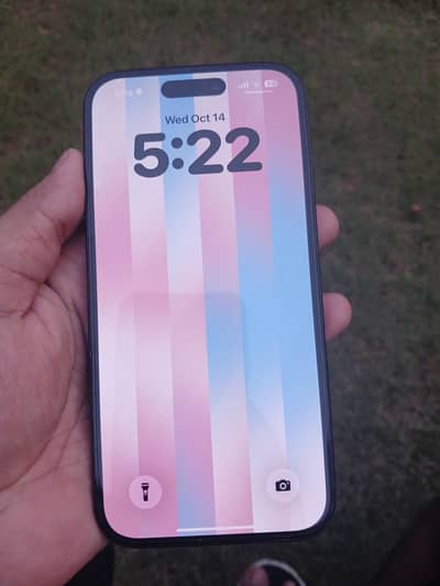 Apple iPhone 16