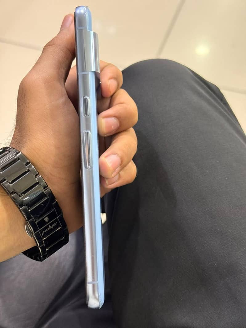Google Pixel 8 Pro 3