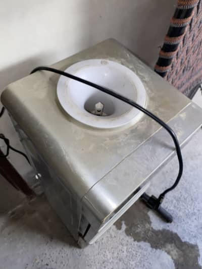 Haier Water dispenser