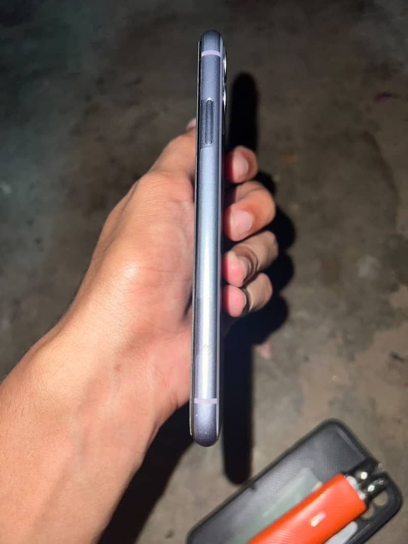 Apple iPhone 11 2