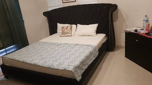 King Size Bed without Mattress