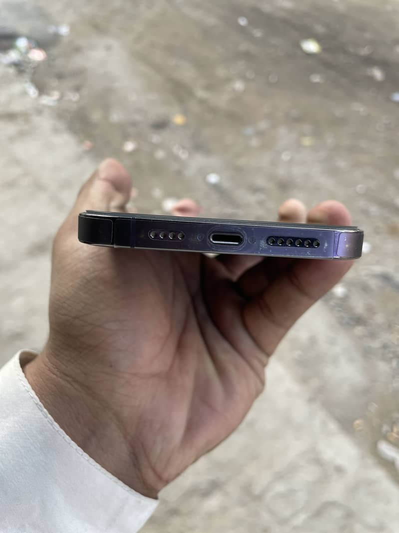 Apple iPhone 14 Pro Max 4
